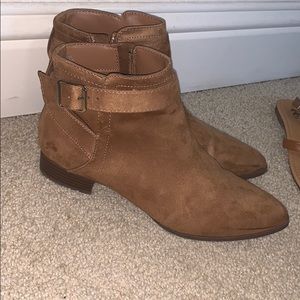 Super cute booties!!